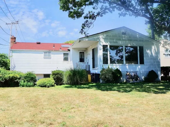 47 Southgate Rd, Valley Stream, NY 11581