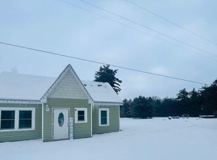 554 W Barnes Lake Rd, Columbiaville, MI 48421