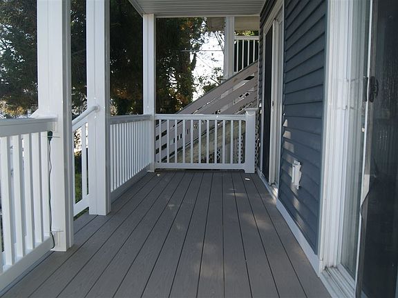 4th image of 48 West Ave