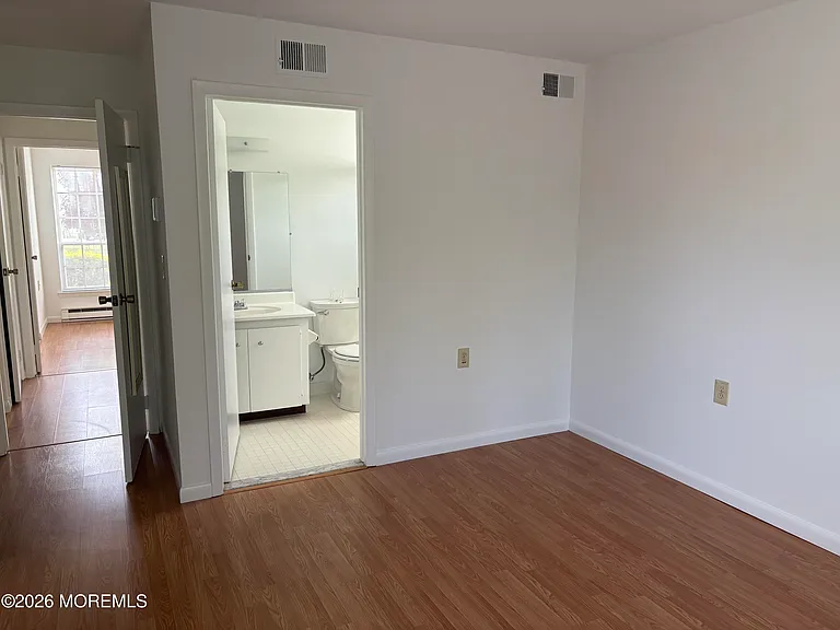 21 Newbury Row — Photo 17
