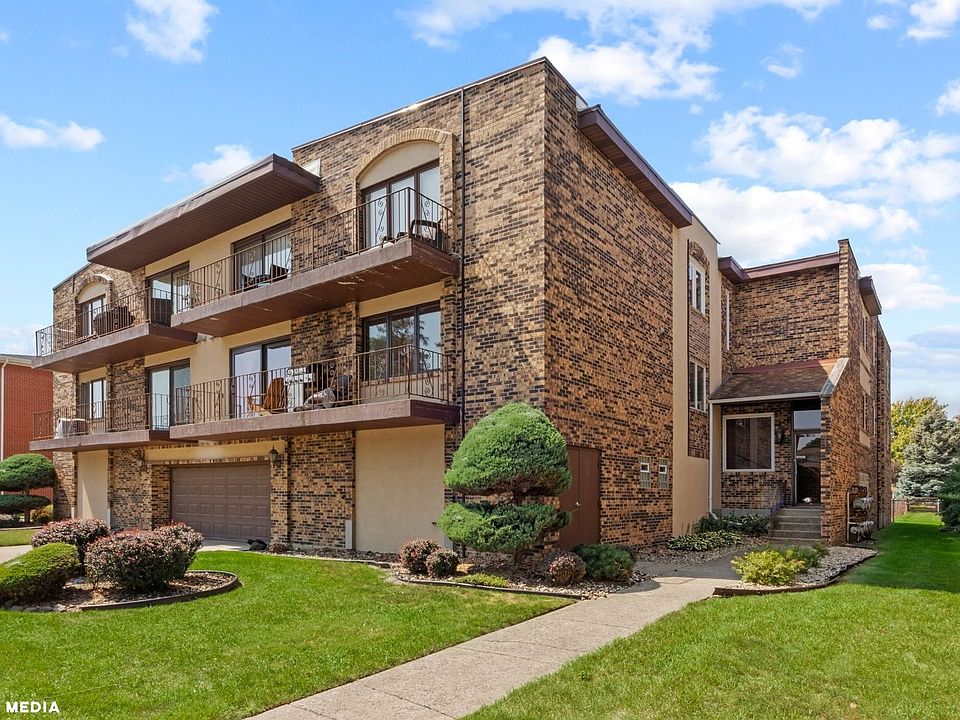 1st image of 10416 S Mansfield Ave #103