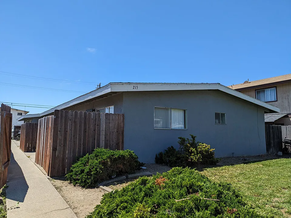 215 N K St