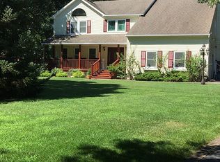 104 Chestnut St, Mount Sinai, NY 11766