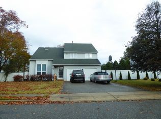 1160 Roanoke Dr, Toms River, NJ 08753