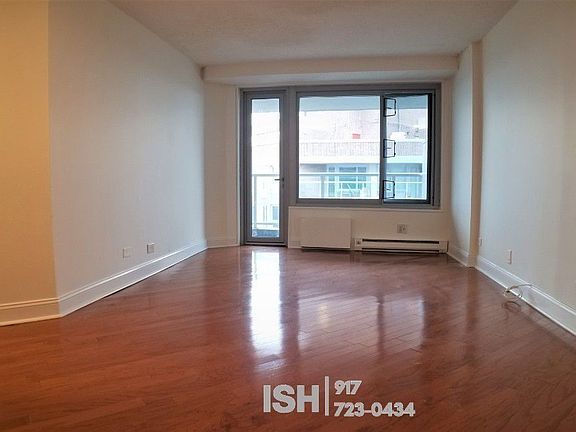 5th image of 1295 5th Ave APT 20A