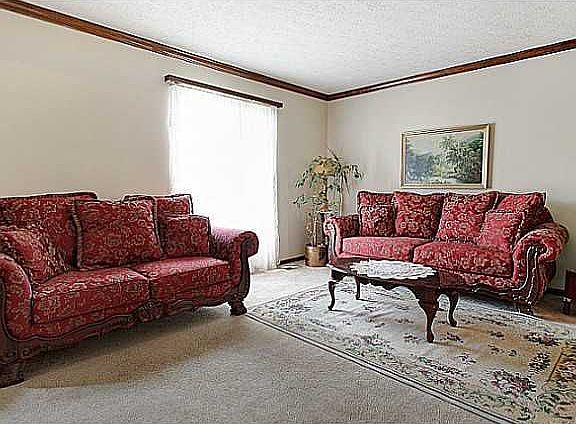 3rd image of 7914 Sarahurst Dr