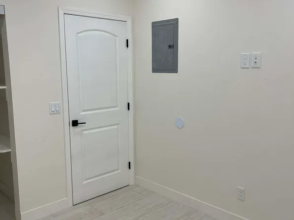 5351 Saxon St, San Diego, CA 92115