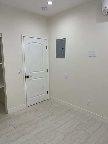 5351 Saxon St Photo 1