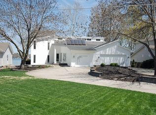 7405 NW Kerns Dr, Weatherby Lake, MO 64152