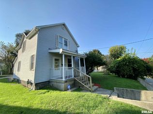 432 W Maple St, Canton, IL 61520