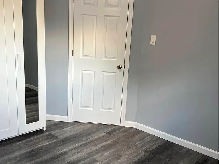 13313 Hawthorn Ln — Photo 2
