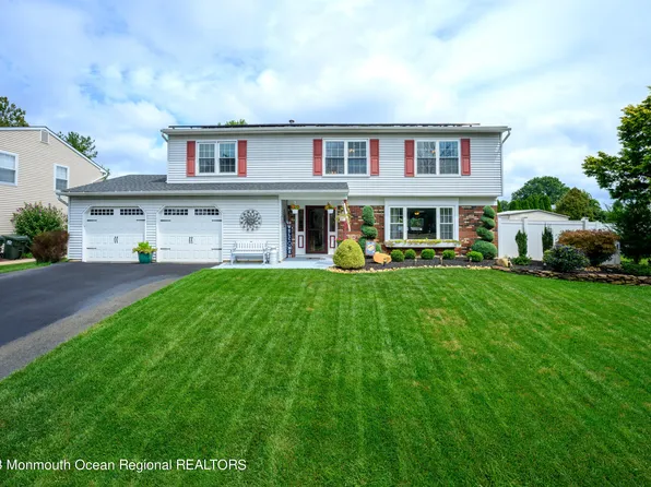 46 Hedgewood Road, Howell, NJ 07731
