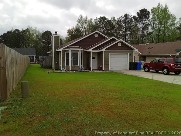 5709 Charbonneau Ct, Fayetteville, NC 28304