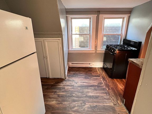 5th image of 49 Hazelwood Ave Floor 2