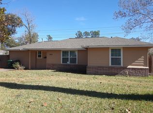 1402 Wycliffe Dr, Houston, TX 77043