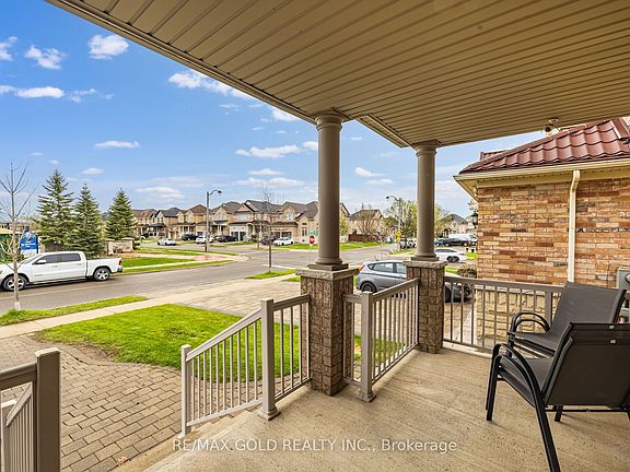 4th image of 64 Strathdale Rd
