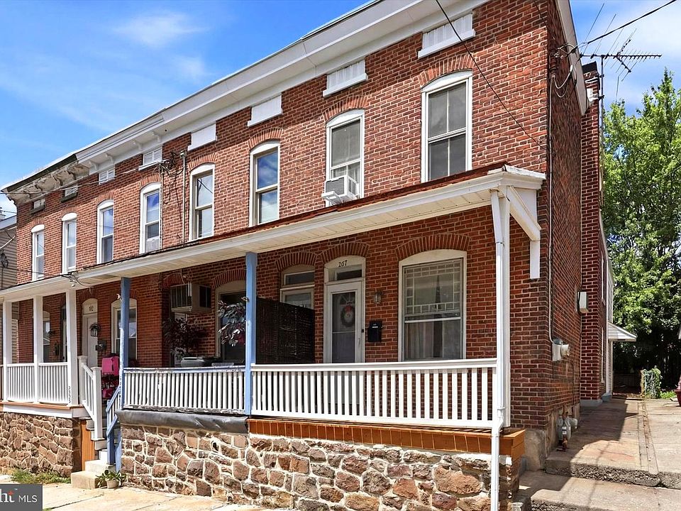 1st image of 327 Summer St