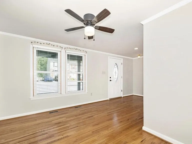 117 Valley View Ct — Photo 5