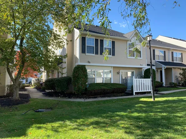 2905 Saxony Dr, Mount Laurel, NJ 08054