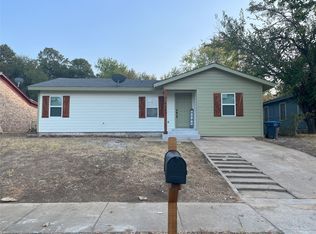 4240 Carol Ave, Fort Worth, TX 76105