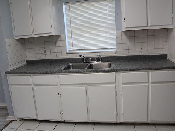 2nd image of 1718 Michigan Ave