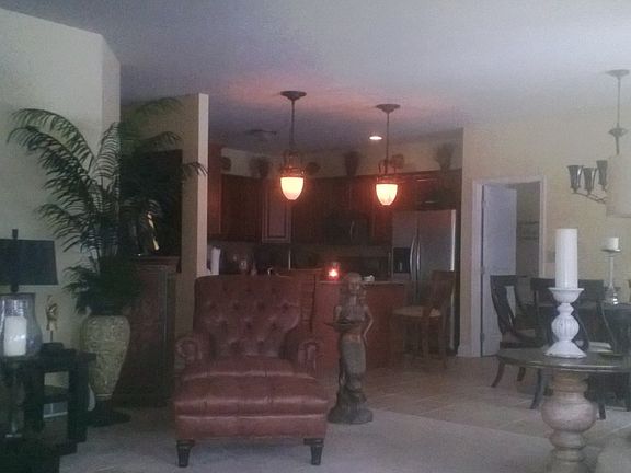 4th image of 24 Farmview Ln