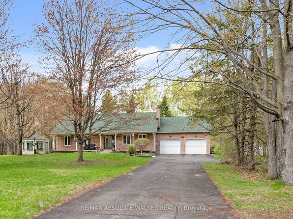 760 Canary St, Ottawa, ON K4B 1H4