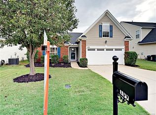 109 Tralee Ln, Greer, SC 29650