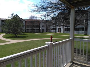 157 Gregory St APT 1, Aurora, IL 60504