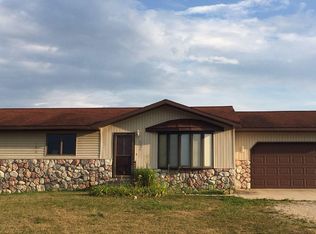 9464 E 136th St, Sand Lake, MI 49343