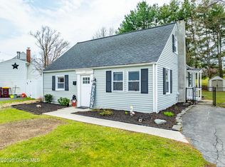 4 Charles Rd, Latham, NY 12110