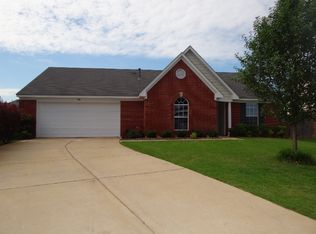 1841 Madison Cv E, Southaven, MS 38671