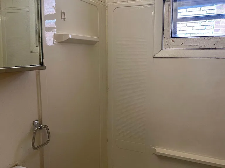 213 Iowa Ave #4 — Photo 7
