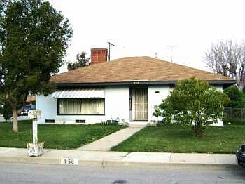1st image of 950 Claire Pl