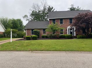 1820 Tomahawk Ln, Godfrey, IL 62035