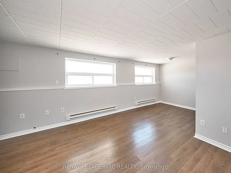 90 Woodlawn Rd #4 — Photo 6