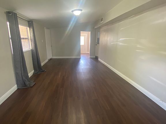 2nd image of 4723 W Iowa Ave