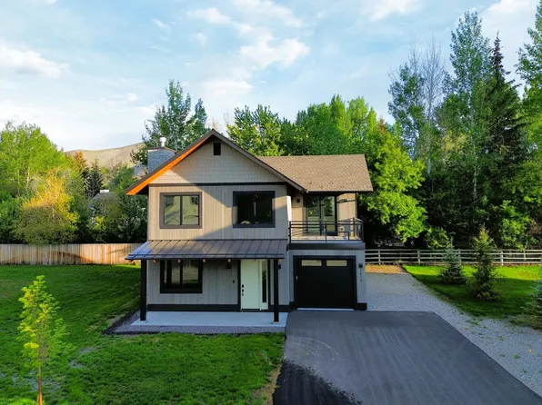1410 Silver Star Dr, Hailey, ID 83333