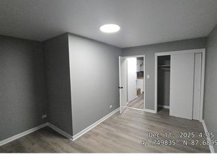 2643 W 79th St #2F, Chicago, IL 60652