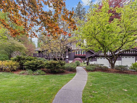 2nd image of 826 S Montavilla Dr