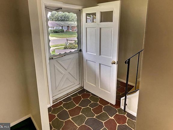 2nd image of 1311 Farrara Dr