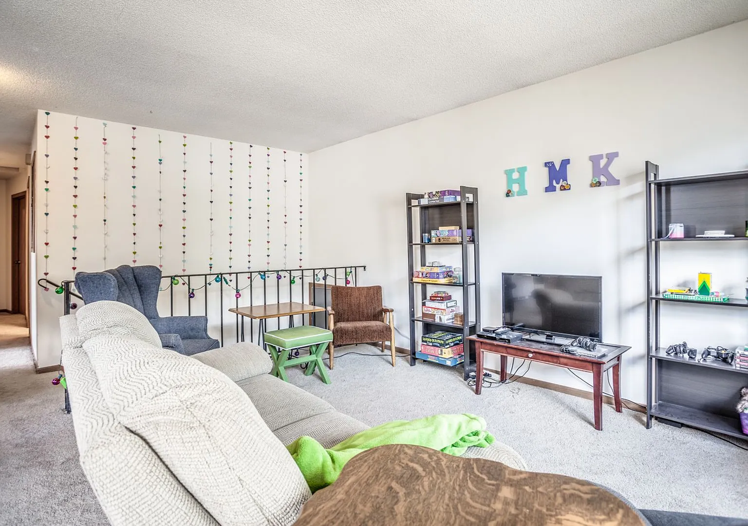 721 10th Avenue SE — Photo 3