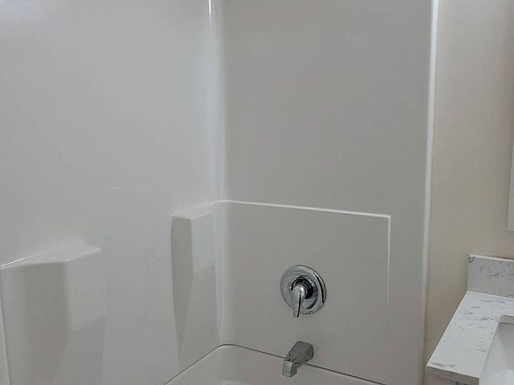 2nd image of 1035 Ivy St #1035