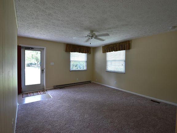 2nd image of 648 Holiday Dr