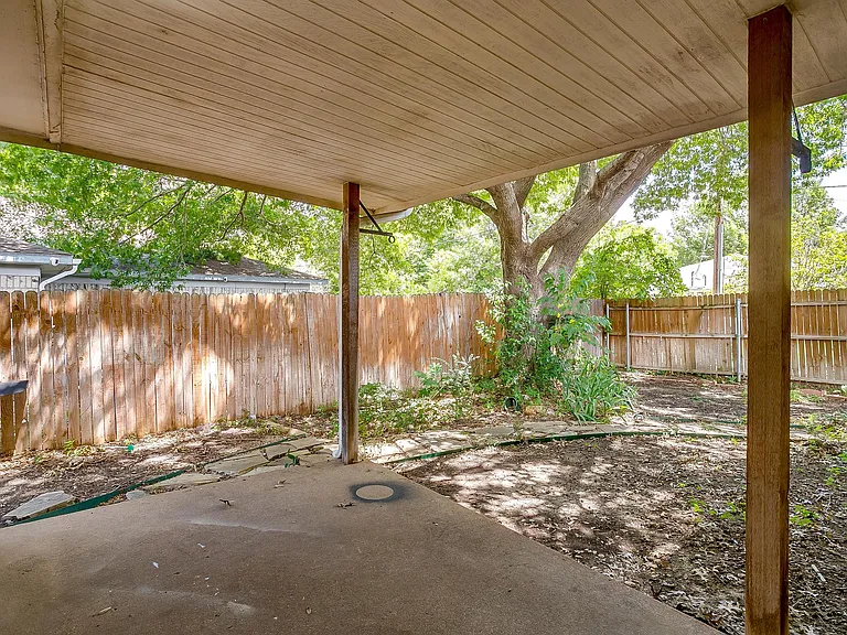4318 Segura Ct N — Photo 15