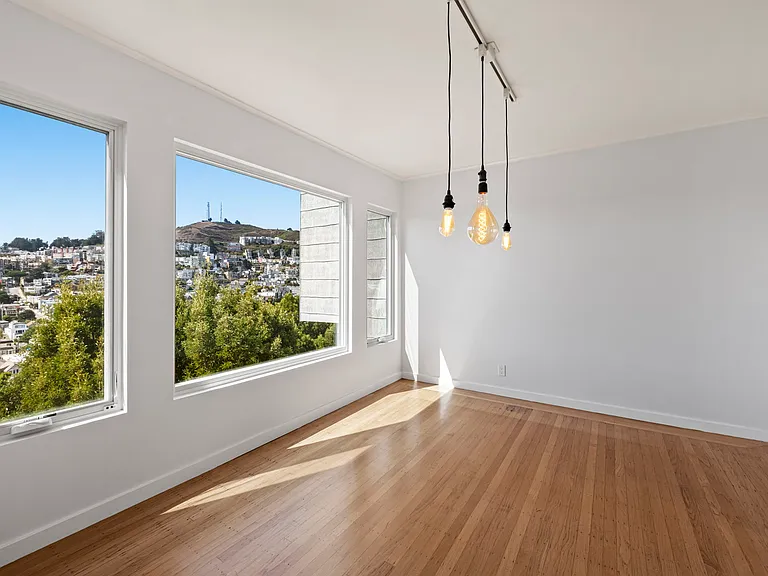 41 Saturn St — Photo 33