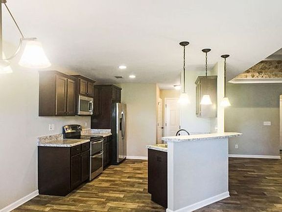 3rd image of 6215 Mimosa Gardens Ln