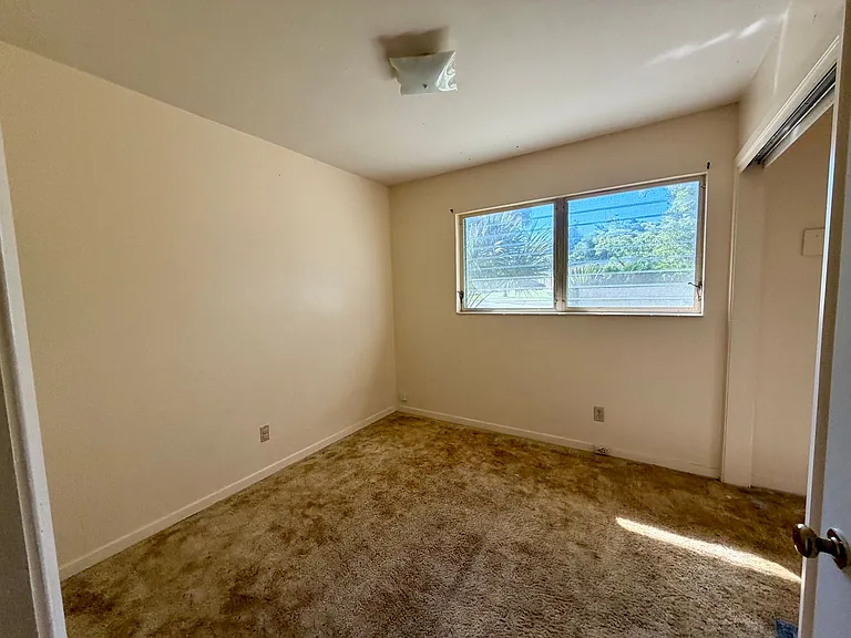 2224 Edgewood Dr — Photo 7