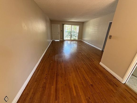 5th image of 2420 E 4th St APT 11