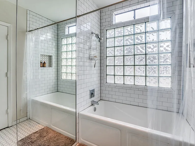 3907 Throckmorton St #4 — Photo 8